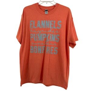 Gildan Graphic T-Shirt Unisex Large Orange Fall Flannels Pumpkins Sweaters Tee